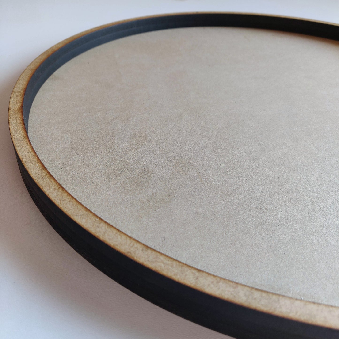 Round art board with 1 cm front frame